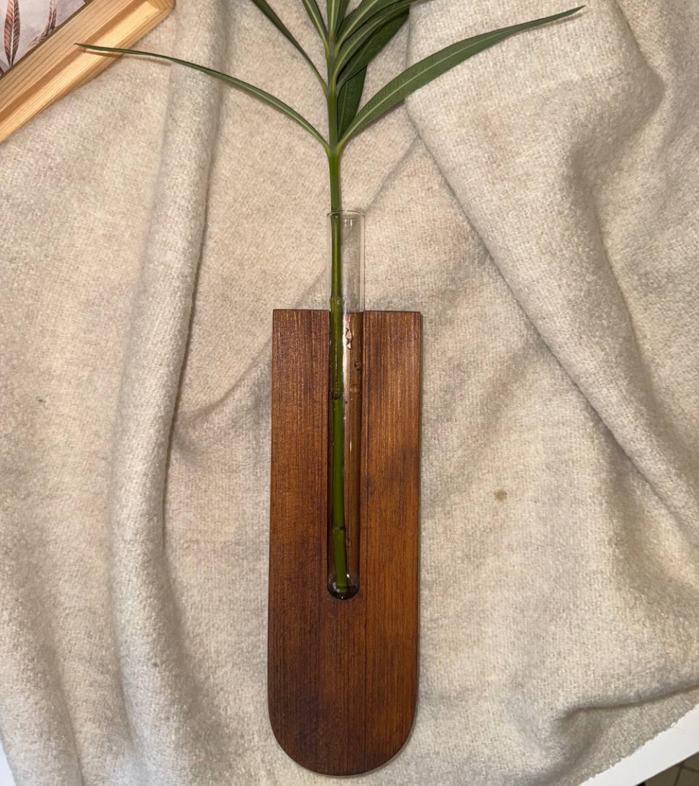 Decorative Wall Vase | No On