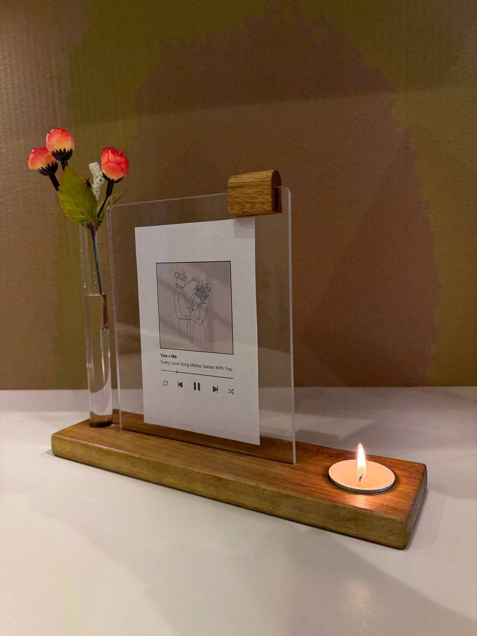 Holz-Plexiglasrahmen